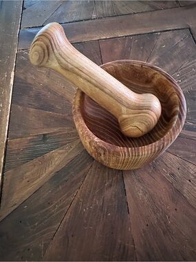 Artisan Wooden Mortar and Pestle Set in Natural Brown